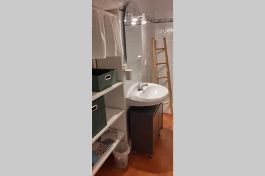 Apartmán Agreable Logement Proche De La Gare Et Du Polygone Béziers Exteriér fotografie