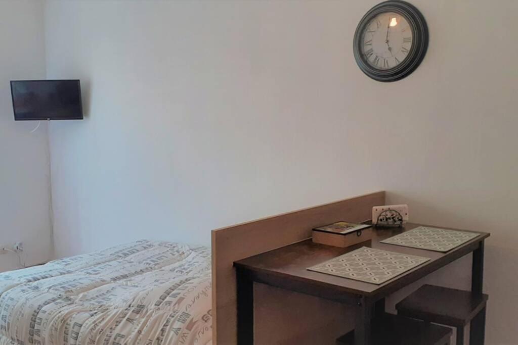 Apartmán Agreable Logement Proche De La Gare Et Du Polygone Béziers Exteriér fotografie